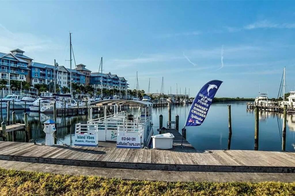 Bay View, Studio206, Beach Steps Away! Pool+Wifi Ruskin Bagian luar foto